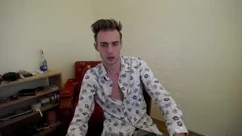 Hologram Guy online show from 07/27/26, 03:41