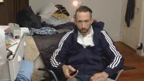 justjay3224616 online show from 12/16/25, 11:59