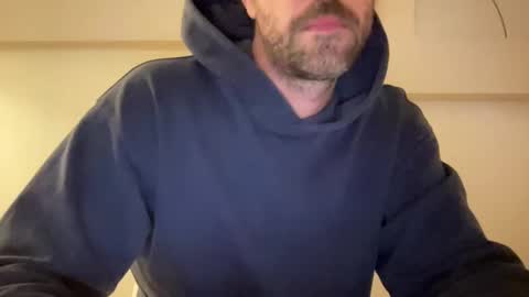 justmeandyou00 online show from 12/03/24, 07:11