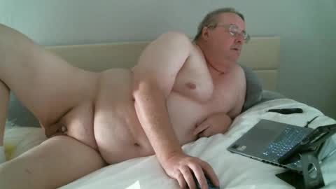 Snapshot of justmedm64 chatting on 03/03/25, 09:15 justmedm64 online show from 03/03/25, 09:15