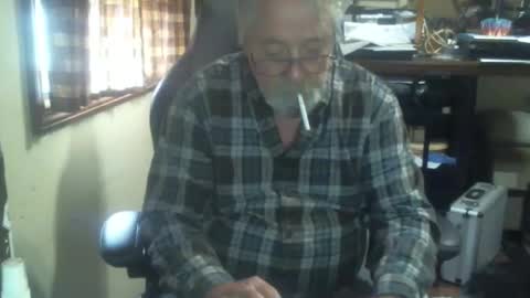Snapshot of justmeohio chatting on 05/02/26, 02:44 justmeohio online show from 05/02/26, 02:44