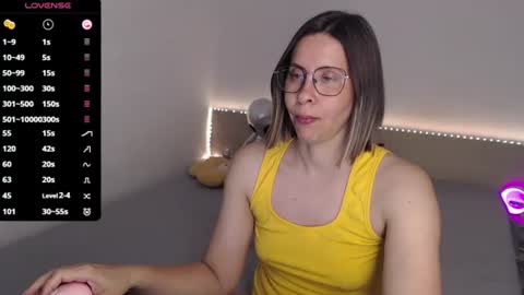 Julie online show from 06/18/26, 03:38