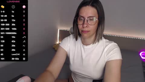 Julie online show from 06/26/26, 03:55