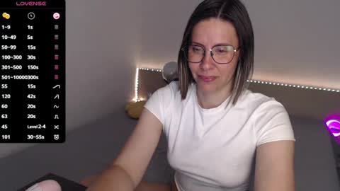 Julie online show from 06/26/26, 04:00