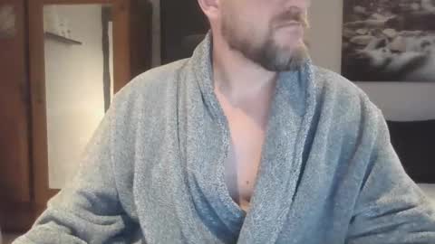 Snapshot of justniceman123 chatting on 12/14/24, 10:02 justniceman123 online show from 12/14/24, 10:02