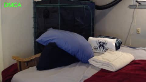 Snapshot of justonetime1 chatting on 03/16/26, 07:51 Justonetime1 online show from 03/16/26, 07:51