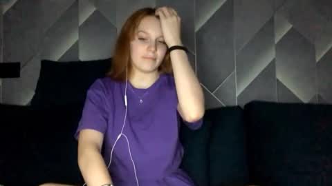 Lina online show from 09/22/25, 08:55