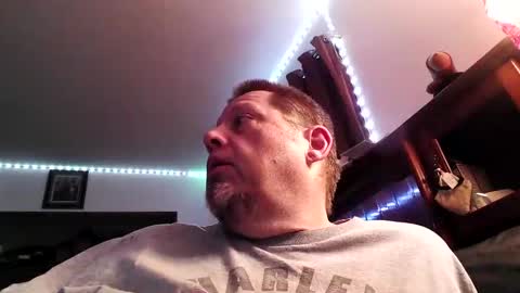 Snapshot of justsetfree chatting on 10/26/25, 06:52 justsetfree online show from 10/26/25, 06:52