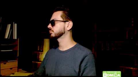 Snapshot of justshutupandwatch chatting on 12/19/25, 01:01 M. Dean online show from 12/19/25, 01:01