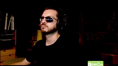 Snapshot of justshutupandwatch chatting on 01/06/26, 12:47 M. Dean online show from 01/06/26, 12:47