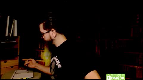 Snapshot of justshutupandwatch chatting on 01/06/26, 09:07 M. Dean online show from 01/06/26, 09:07