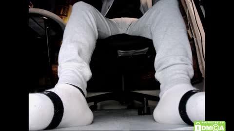 Snapshot of justshutupandwatch chatting on 02/10/26, 07:18 M. Dean online show from 02/10/26, 07:18