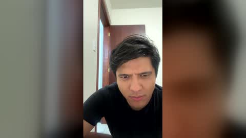 Snapshot of k24327 chatting on 05/26/26, 07:54 k24327 online show from 05/26/26, 07:54