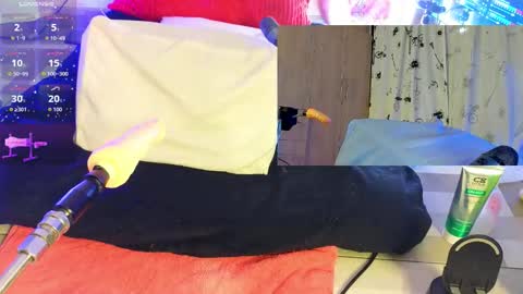 Snapshot of k4rolin chatting on 02/04/26, 01:22 Karolin online show from 02/04/26, 01:22