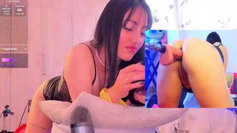 Snapshot of k4rolin chatting on 03/22/26, 02:09 Karolin online show from 03/22/26, 02:09