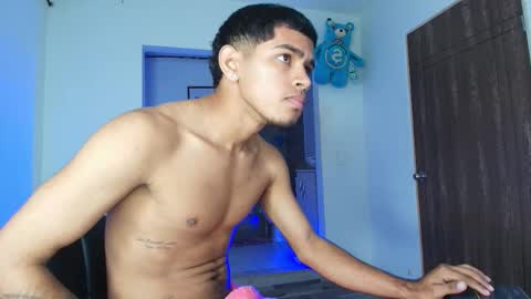 Snapshot of k_florez chatting on 11/21/25, 10:25 k_florez online show from 11/21/25, 10:25