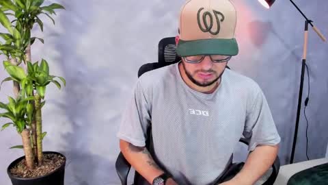 Kaan  Annie online show from 04/05/26, 10:07