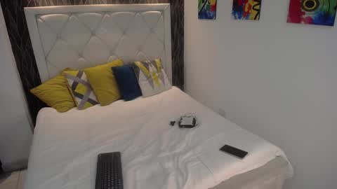 Snapshot of kaatcute chatting on 01/11/26, 12:26 Kat online show from 01/11/26, 12:26