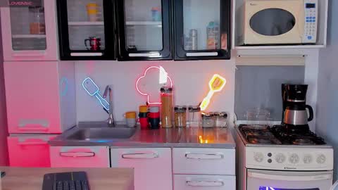 Snapshot of kaatcute chatting on 03/18/26, 03:31 Kat online show from 03/18/26, 03:31