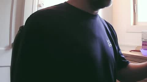 Snapshot of kaduraska chatting on 09/23/25, 05:38 kaduraska online show from 09/23/25, 05:38