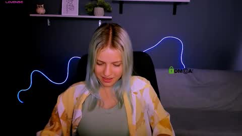 kaela_spell_ online show from 09/24/25, 01:14