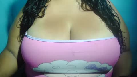Snapshot of kaeluna chatting on 07/14/26, 04:56 Kae luna online show from 07/14/26, 04:56