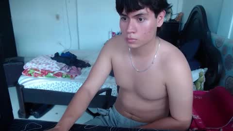 Snapshot of kafer_1022 chatting on 11/26/25, 08:10 kafer online show from 11/26/25, 08:10