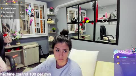 Antonella online show from 12/18/24, 11:02