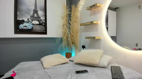 Antonella online show from 10/29/25, 04:48