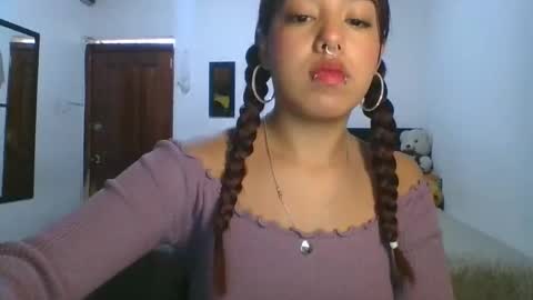 KAHELIINDEPENDENT MODEL online show from 12/13/25, 08:58