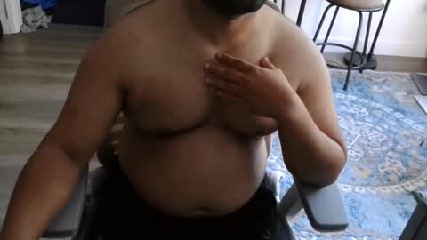 Snapshot of kai319206 chatting on 10/31/25, 10:11 kai319206 online show from 10/31/25, 10:11