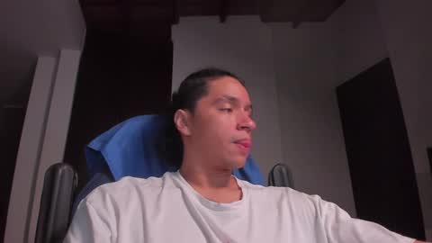 kai_herectix online show from 12/11/24, 03:02