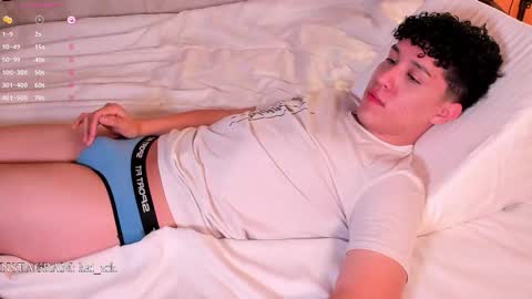 Snapshot of kai_zarek chatting on 10/30/25, 11:11 Kai online show from 10/30/25, 11:11