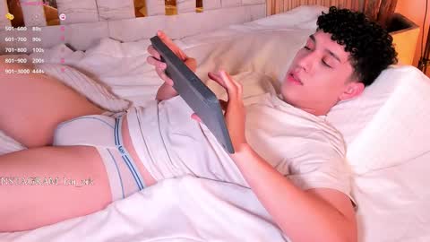 Snapshot of kai_zarek chatting on 11/03/25, 11:22 Kai online show from 11/03/25, 11:22