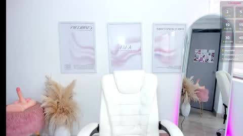 Snapshot of kaia_cam chatting on 03/11/25, 02:51    online show from 03/11/25, 02:51