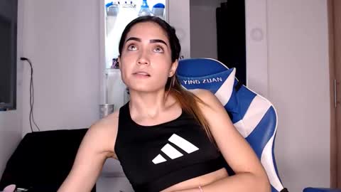 Snapshot of kaiadelrioo chatting on 03/11/26, 01:22 KaiaDelRio online show from 03/11/26, 01:22