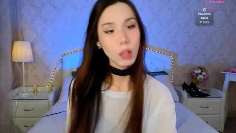 Kaia Monday Thursday FridaySaturdaySunday online show from 11/08/25, 07:30