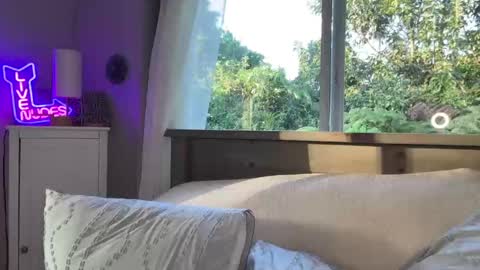 Snapshot of kaileeshy chatting on 01/16/25, 03:23 Kailee Smile online show from 01/16/25, 03:23