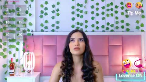 Snapshot of kaily_sweet1 chatting on 04/13/26, 11:27 kelly online show from 04/13/26, 11:27
