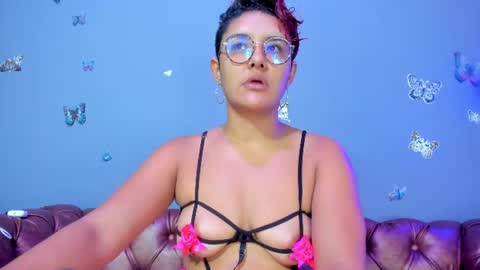 kaira_mosse_ online show from 06/23/26, 11:08