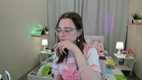 Kaisa online show from 03/10/25, 02:28