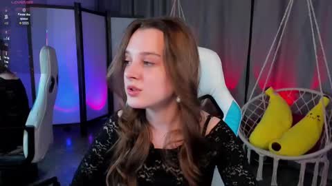 Kaisa online show from 12/16/25, 09:09