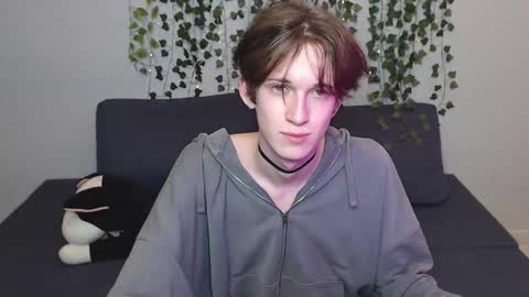 slutkai online show from 10/08/25, 07:44