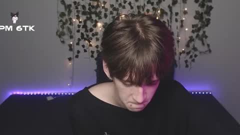 slutkai online show from 10/24/25, 09:00