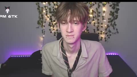 slutkai online show from 10/25/25, 10:04