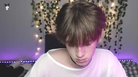 slutkai online show from 11/12/25, 07:57