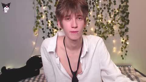 slutkai online show from 12/16/25, 03:06