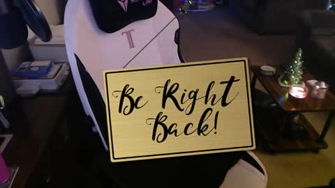 Snapshot of kait331 chatting on 12/10/24, 01:11 Camprincess331 online show from 12/10/24, 01:11