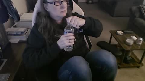 Snapshot of kait331 chatting on 01/04/25, 01:42 Camprincess331 online show from 01/04/25, 01:42