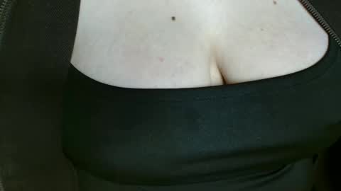 Snapshot of kaitlin_kk chatting on 04/15/26, 10:11 Kaitlin online show from 04/15/26, 10:11